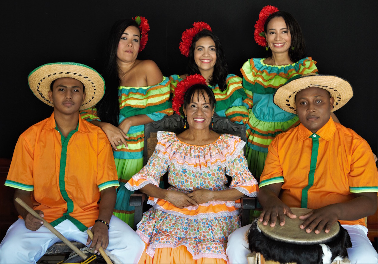 Grupo Martina Camargo.