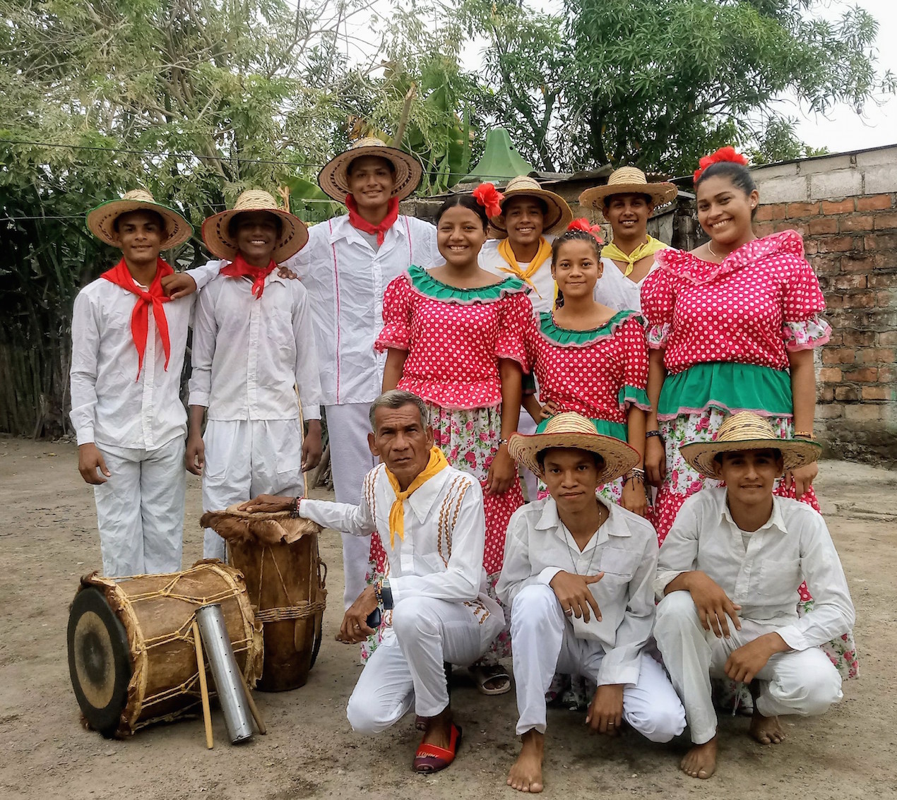 Gumercindo Palencia y sugrupo Yakambú.