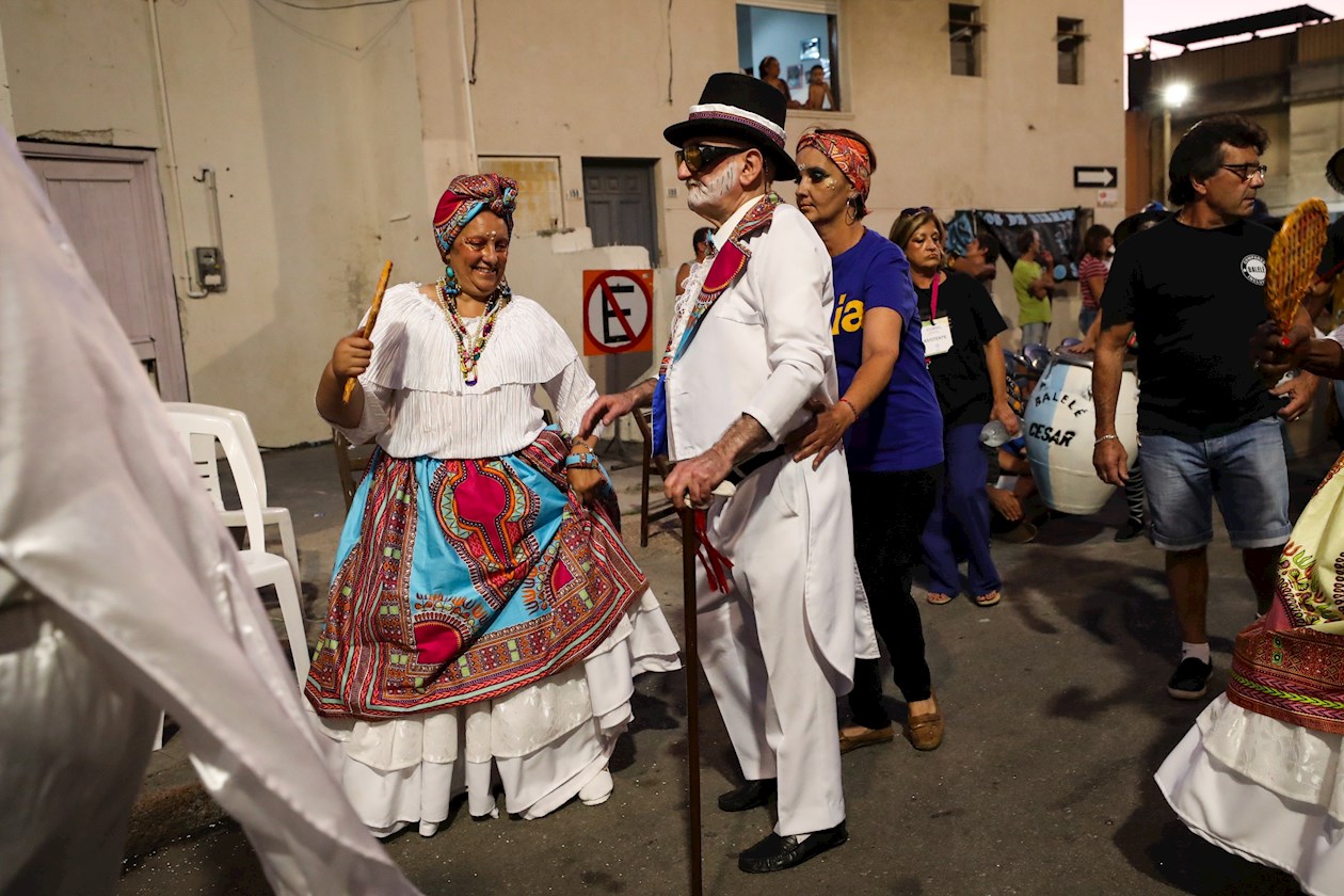 Integrantes de la comparsa inclusiva Balelé en Uruguay.