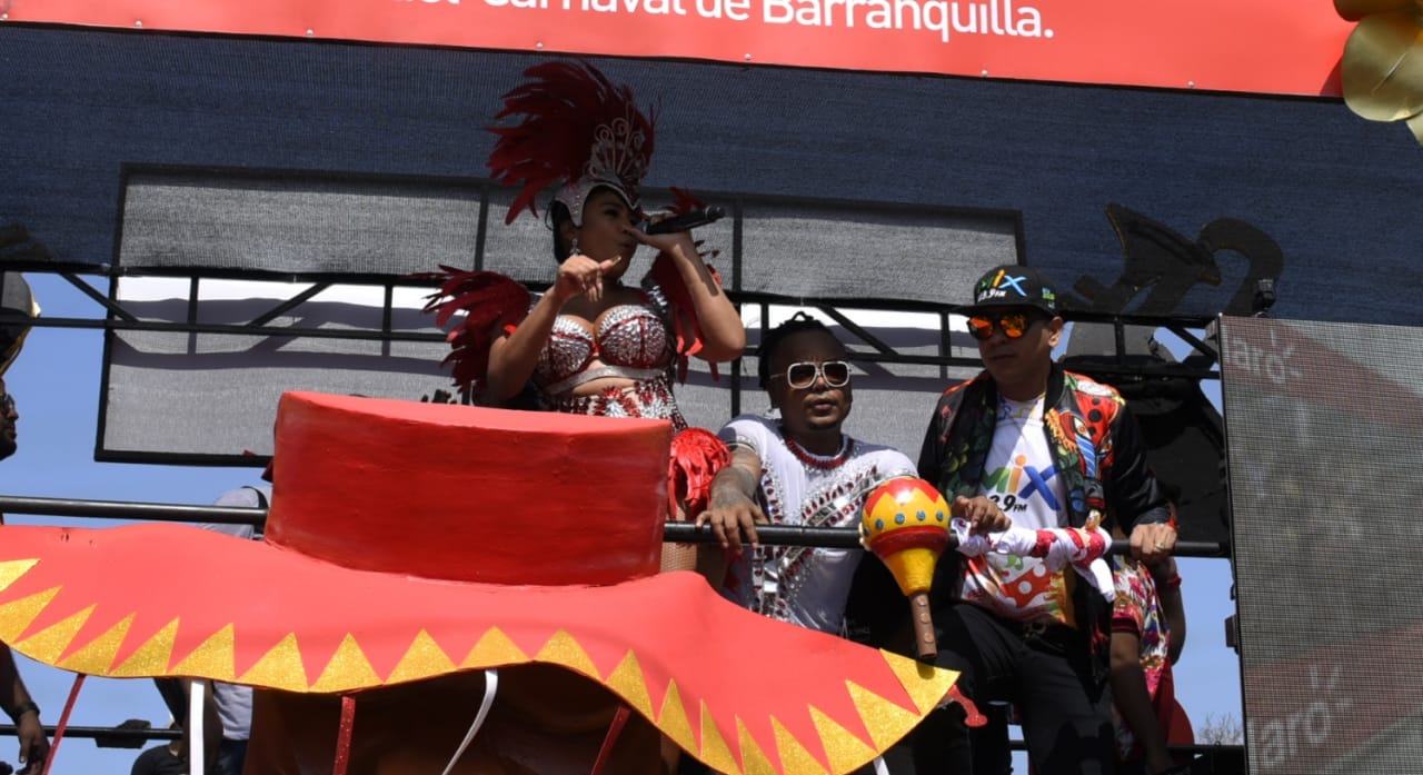 Yuranis y Mister Black.