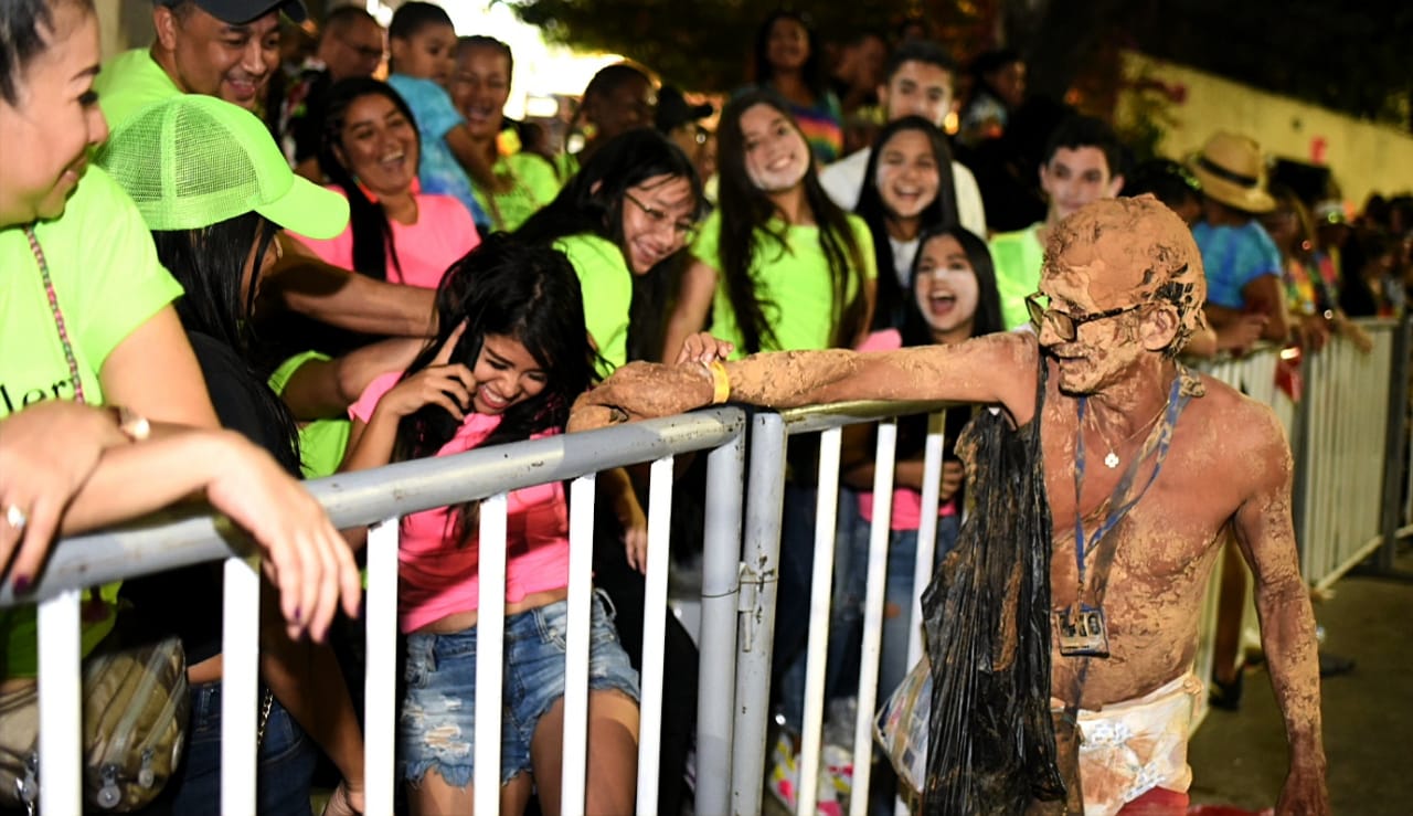 Ricardo Castro Varela, 'El Puerco', con su show durante la Guacherna.