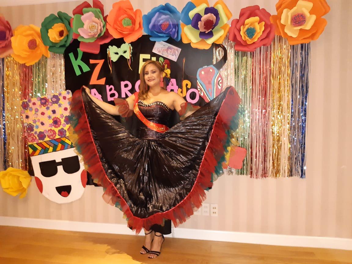 María Victoria Carrascal, Reina del Carnaval de Barranquilla en Mongolia.