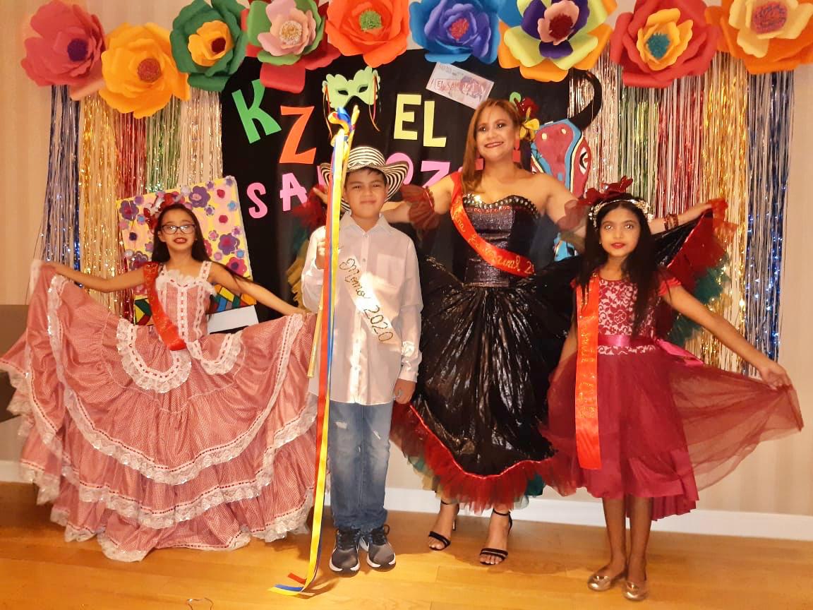 Los soberanos del Carnaval de Barranquilla en Mongolia.