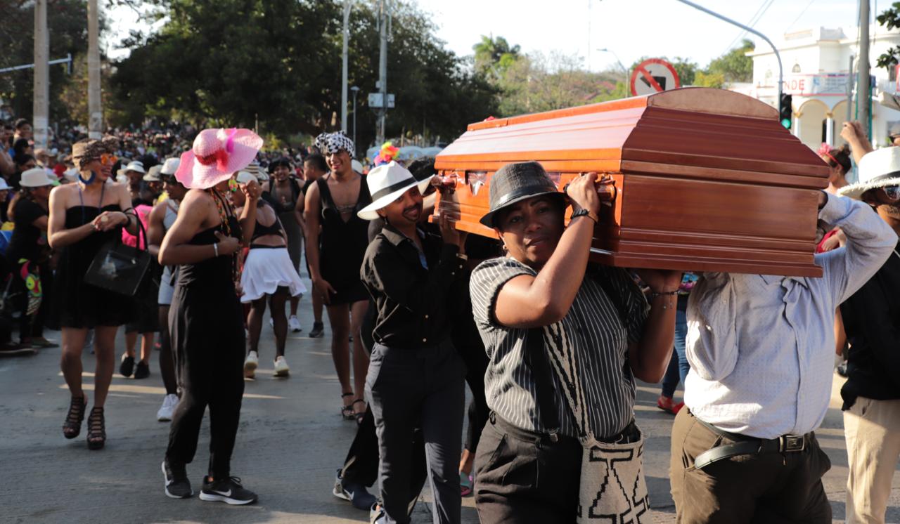El cortejo fúnebre en el sepelio de Joselito.