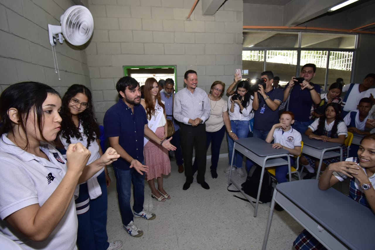 El Alcalde de Barranquilla, Jaime Pumarejo.