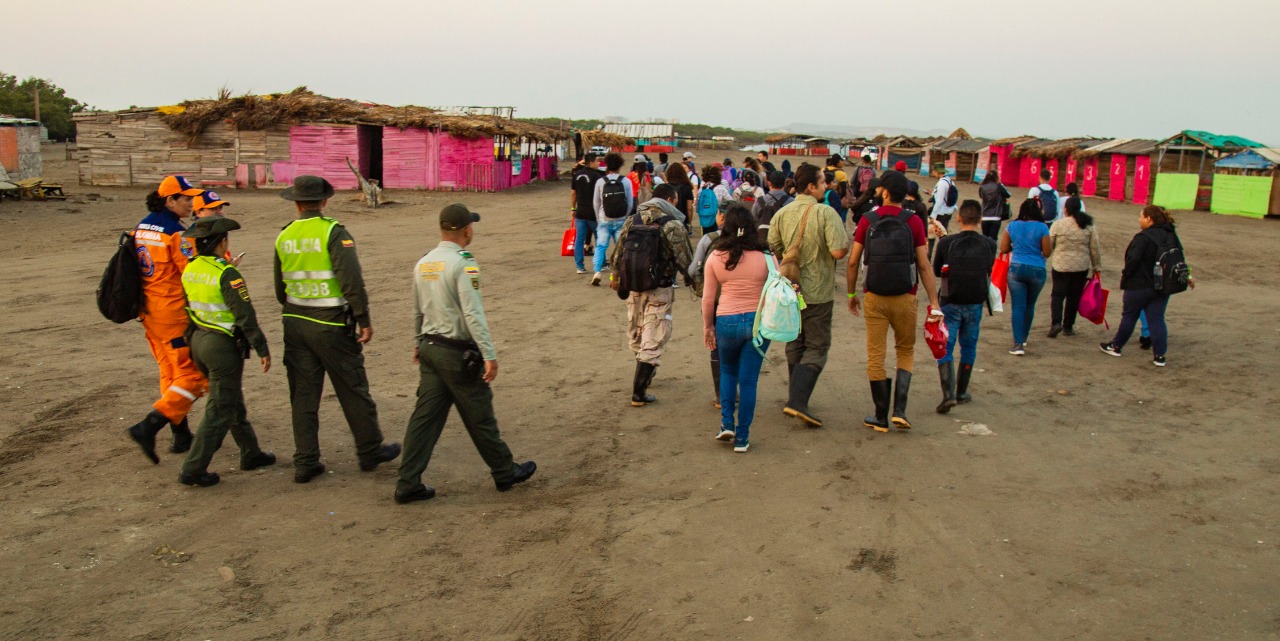 Participantes en medio de la actividad.