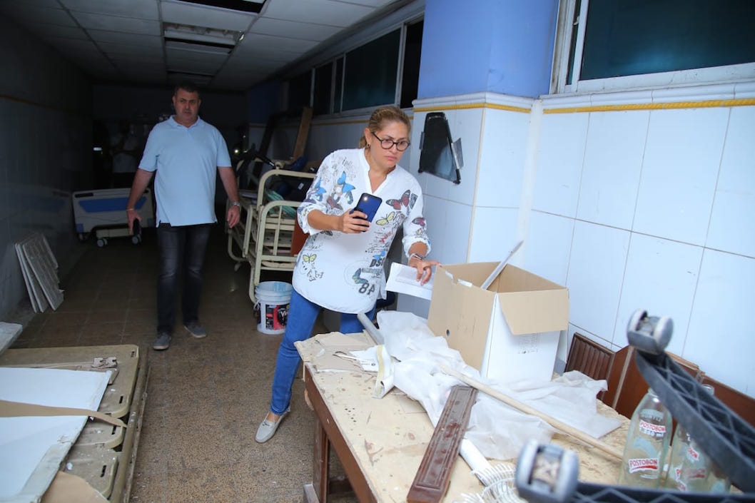 La Secretaria de Salud del Atlántico, Alma Solano, tomando el control de la infraestructura física.