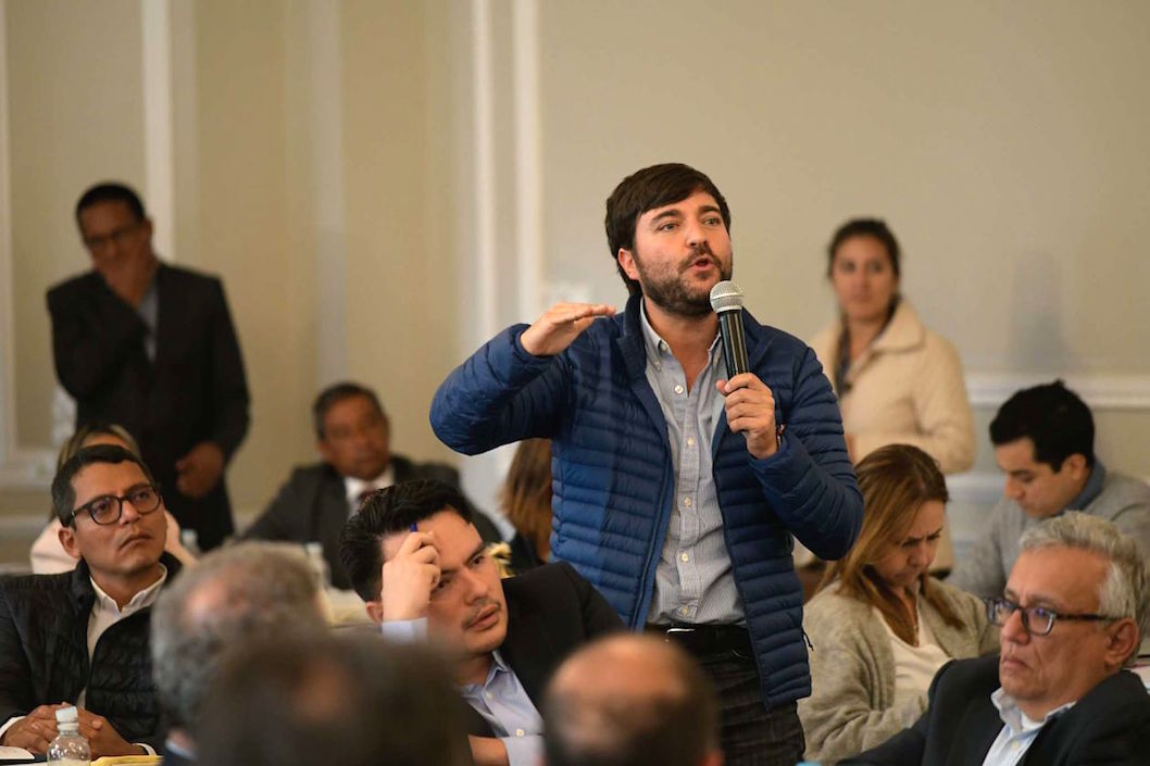 El Alcalde Jaime Pumarejo haciendo peticiones concretas al Presidente Iván Duque.