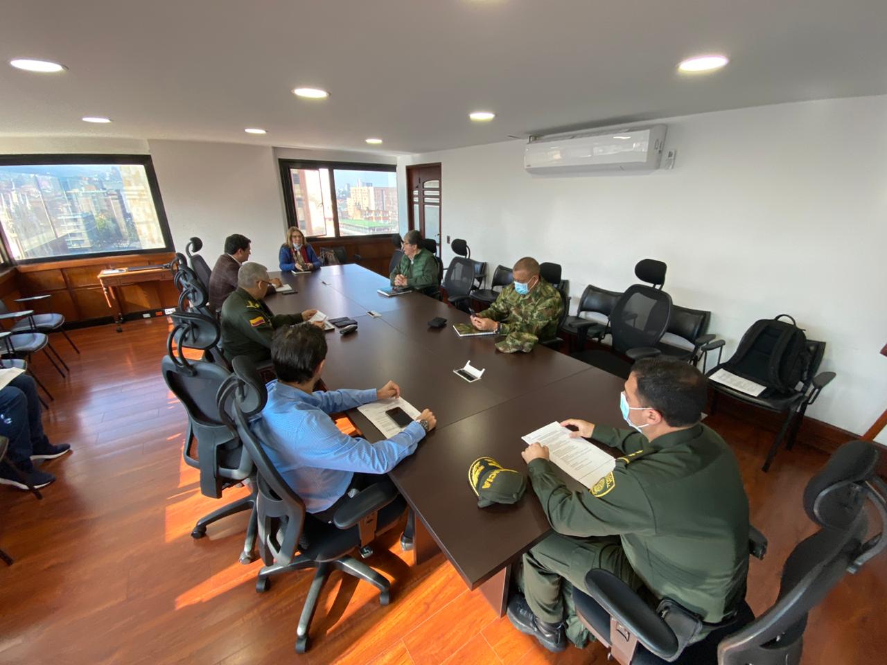 Consejo de seguridad tras los incidentes en las cárceles del país.