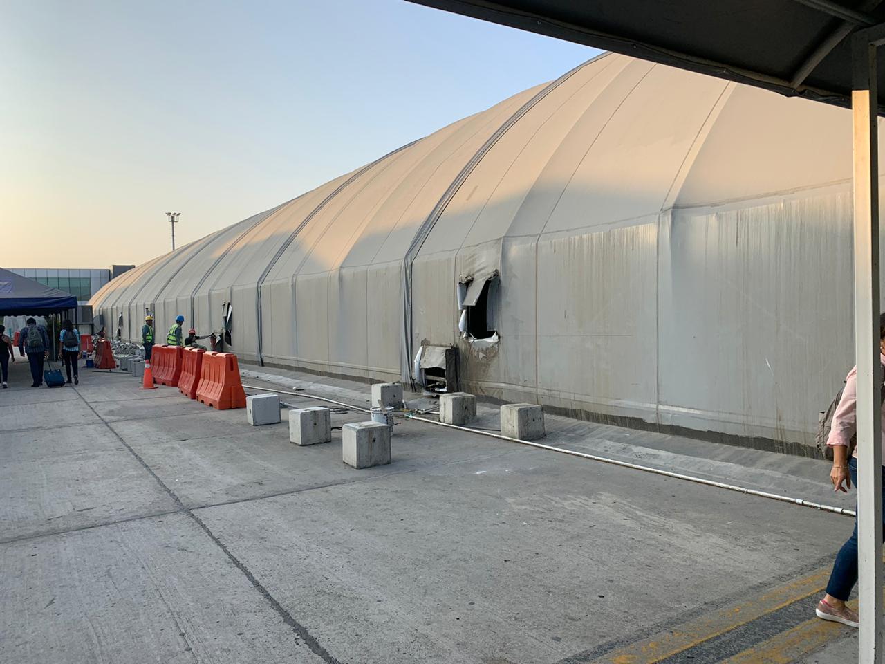 Carpa que fue usada para la zona Check-in.