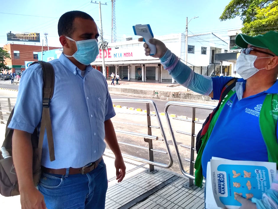 La toma se realiza a través de termosensores.