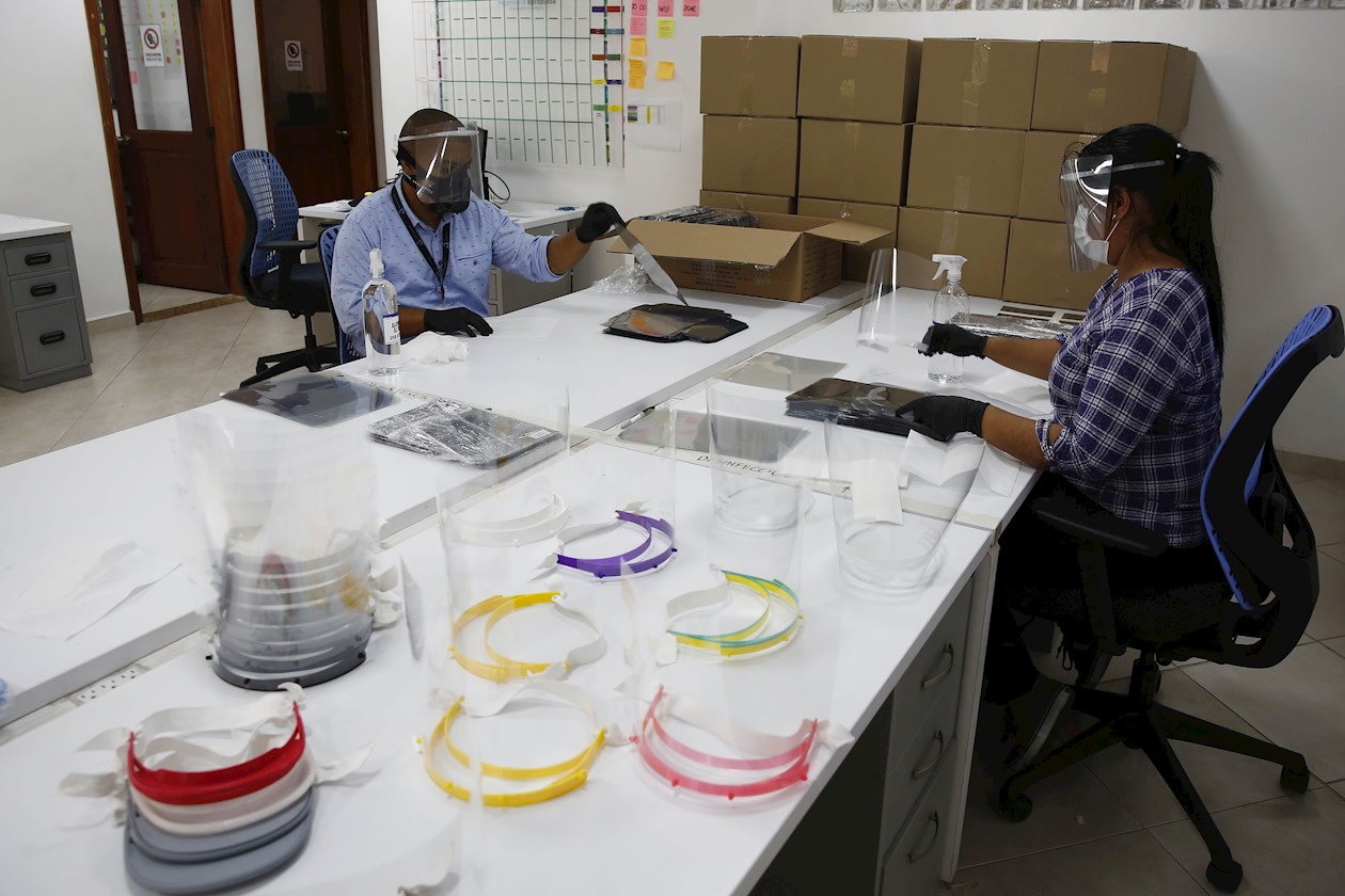Caretas fabricadas por estudiantes de la Universidad EIA de Medellín