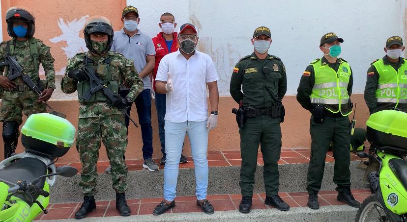 Representantes de las diferentes instituciones que participan en las caravanas.