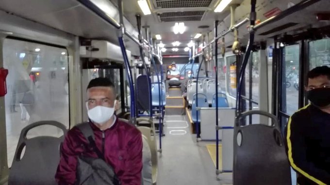 A las 5:46 a.m. de este martes 5 de mayo y con 3 usuarios abordo, así salió de la estación Joe Arroyo el primer servicio de la ruta alimentadora A8-1 Paraíso, una de las rutas de mayor demanda.
