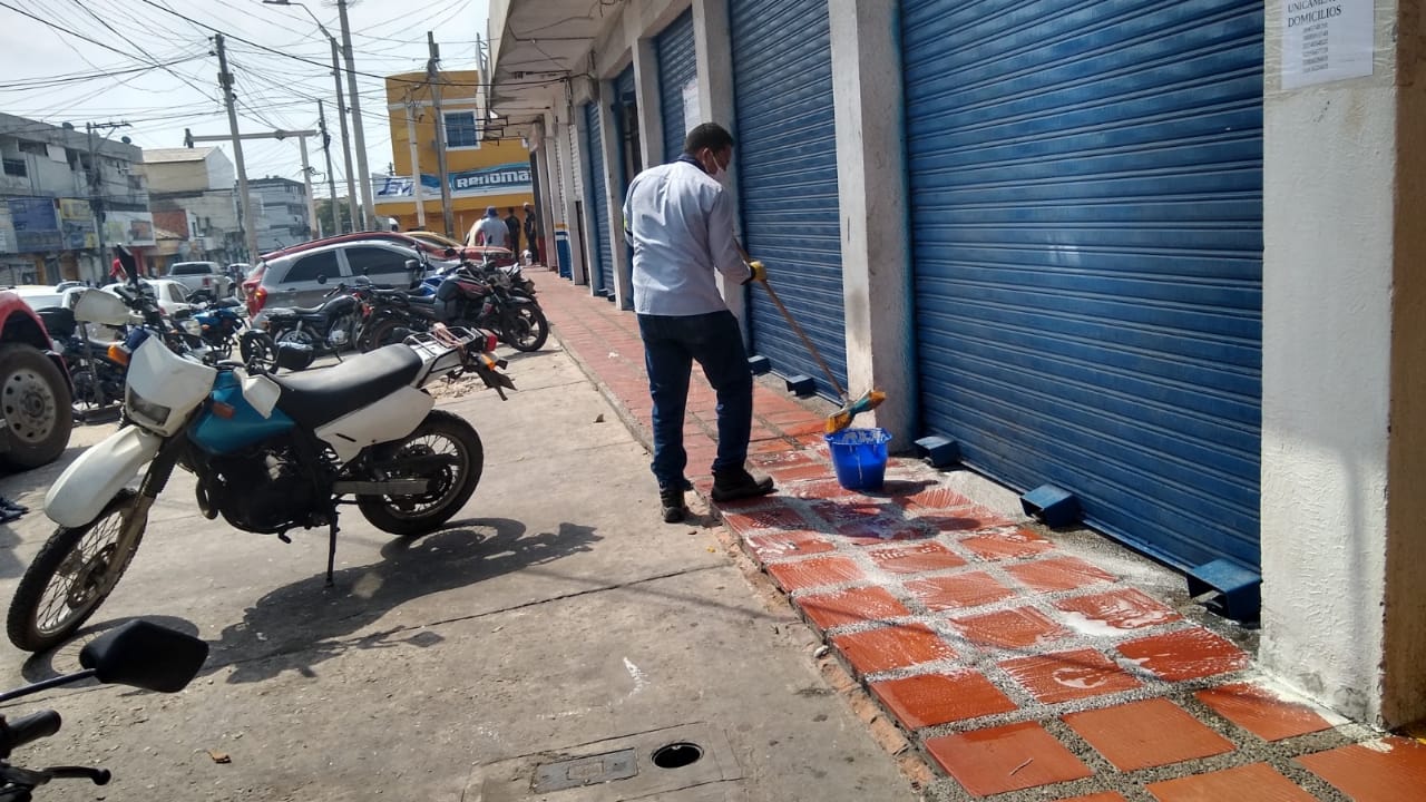 Servicio de autopartes.
