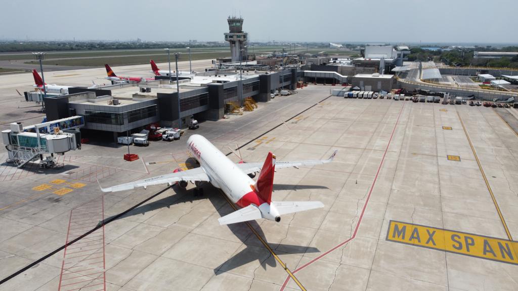 Detalles de la terminal aérea del Ernesto Cortissoz.