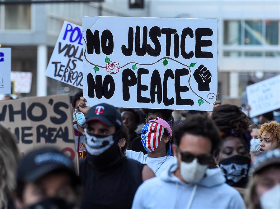 Marchas en las calles de Minneapolis.