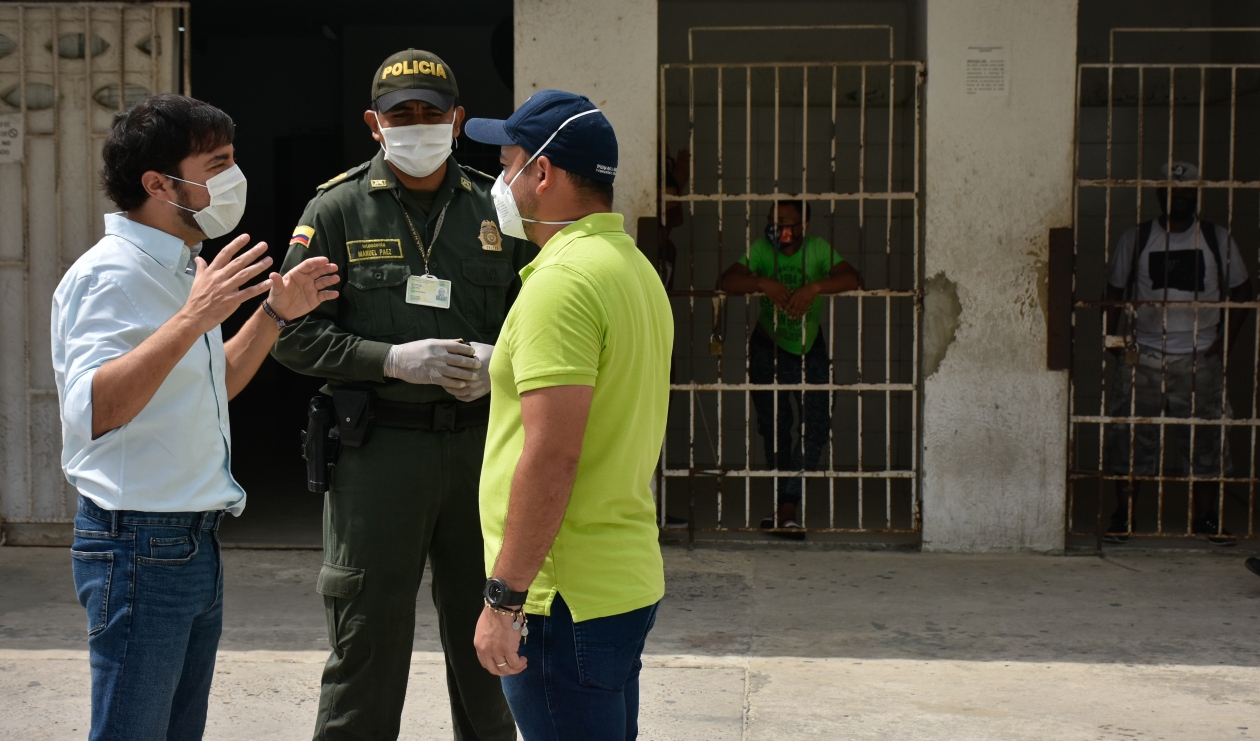 El Alcalde de Barranquilla, Jaime Pumarejo y  el jefe de la Oficina para la Seguridad y Convivencia, Nelson Patrón Pérez.