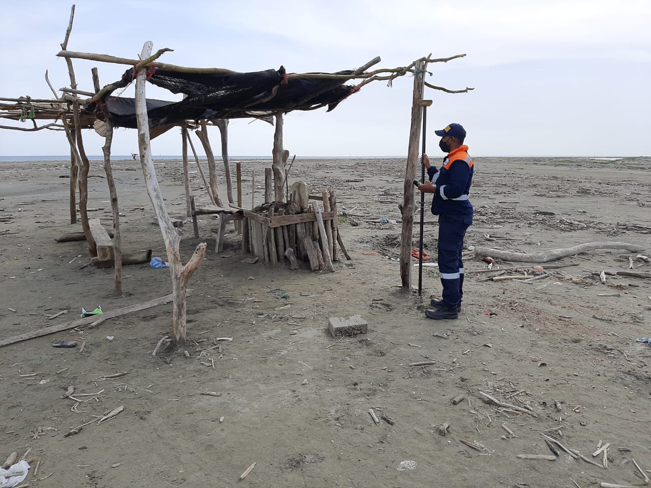 Dimar inspecciona las playas de Cartagena.