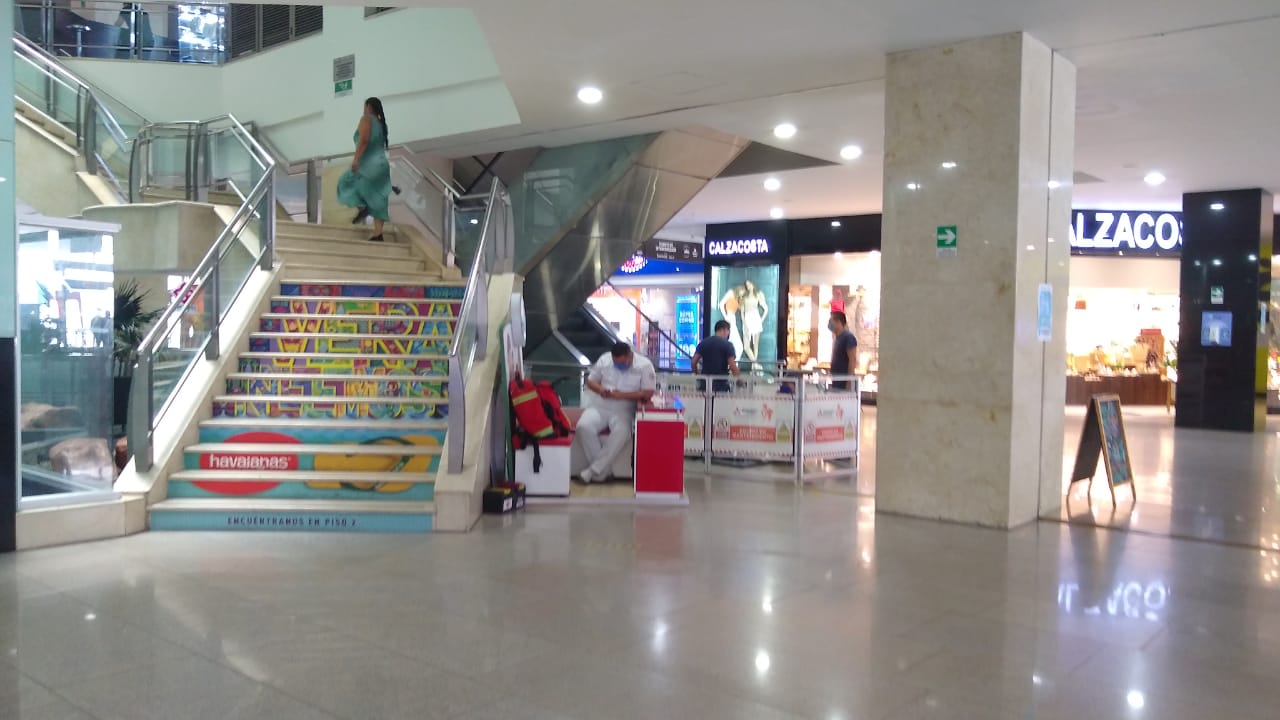 Reapertura de centro comercial Buenavista.