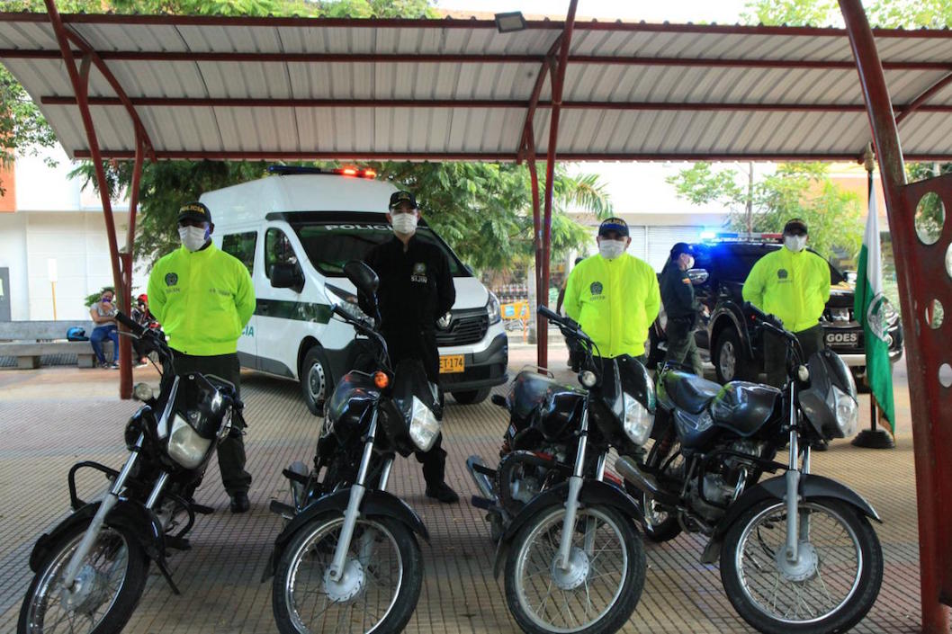 Cuatro de las motocicletas recuperadas durante los operativos.