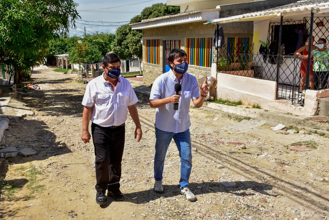 El secretario de Obras Públicas, Rafael Lafont y el Alcalde de Barranquilla, Jaime Pumarejo.