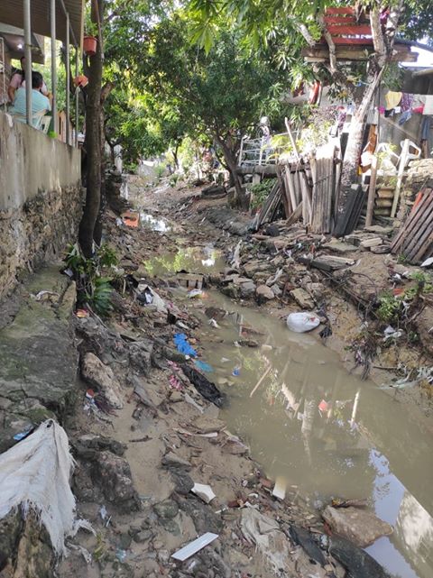 Arroyo que atraviesa el barrio Moras Occidente.