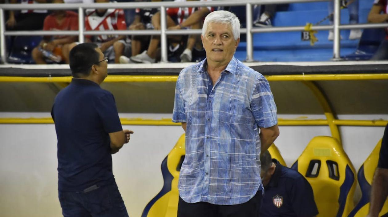 El entrenador de Junior, Julio Comesaña.