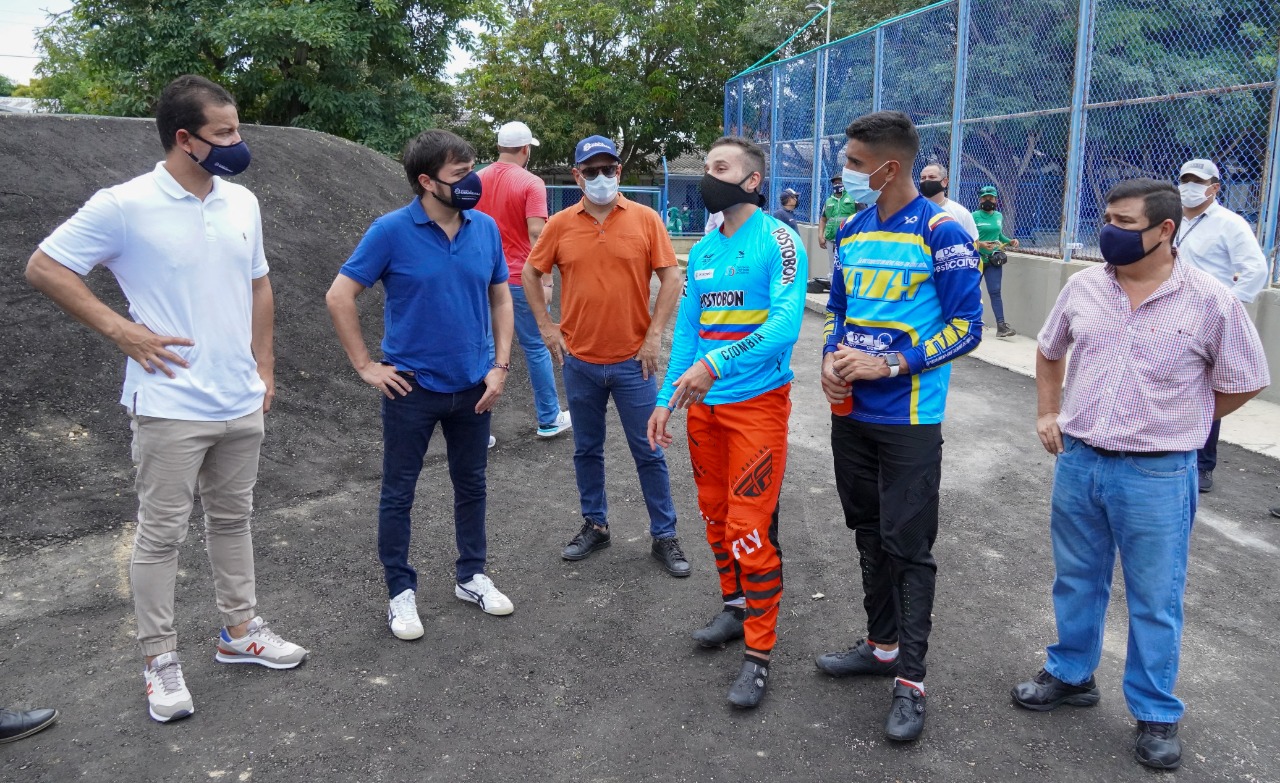 Alcalde entregó remodelada pista de BMX