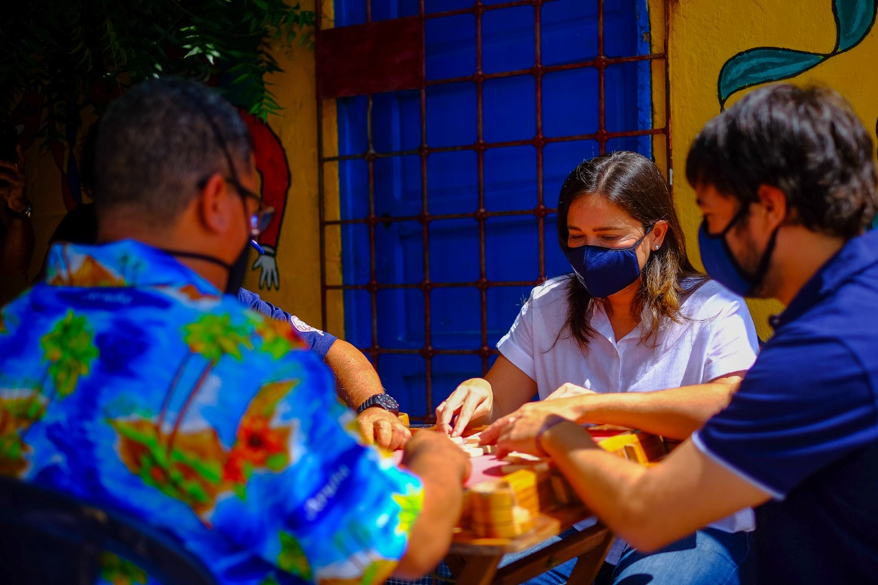 La secretaria de Cultura, María Teresa Fernández y el Alcalde de Barranquilla, Jaime Pumarejo.