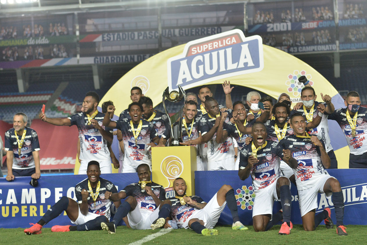 Celebración del título de Junior.