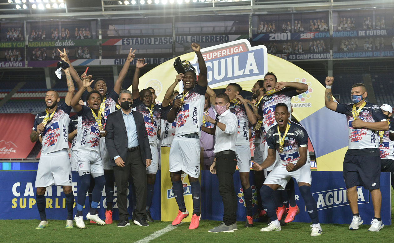 Celebración del título de Junior.