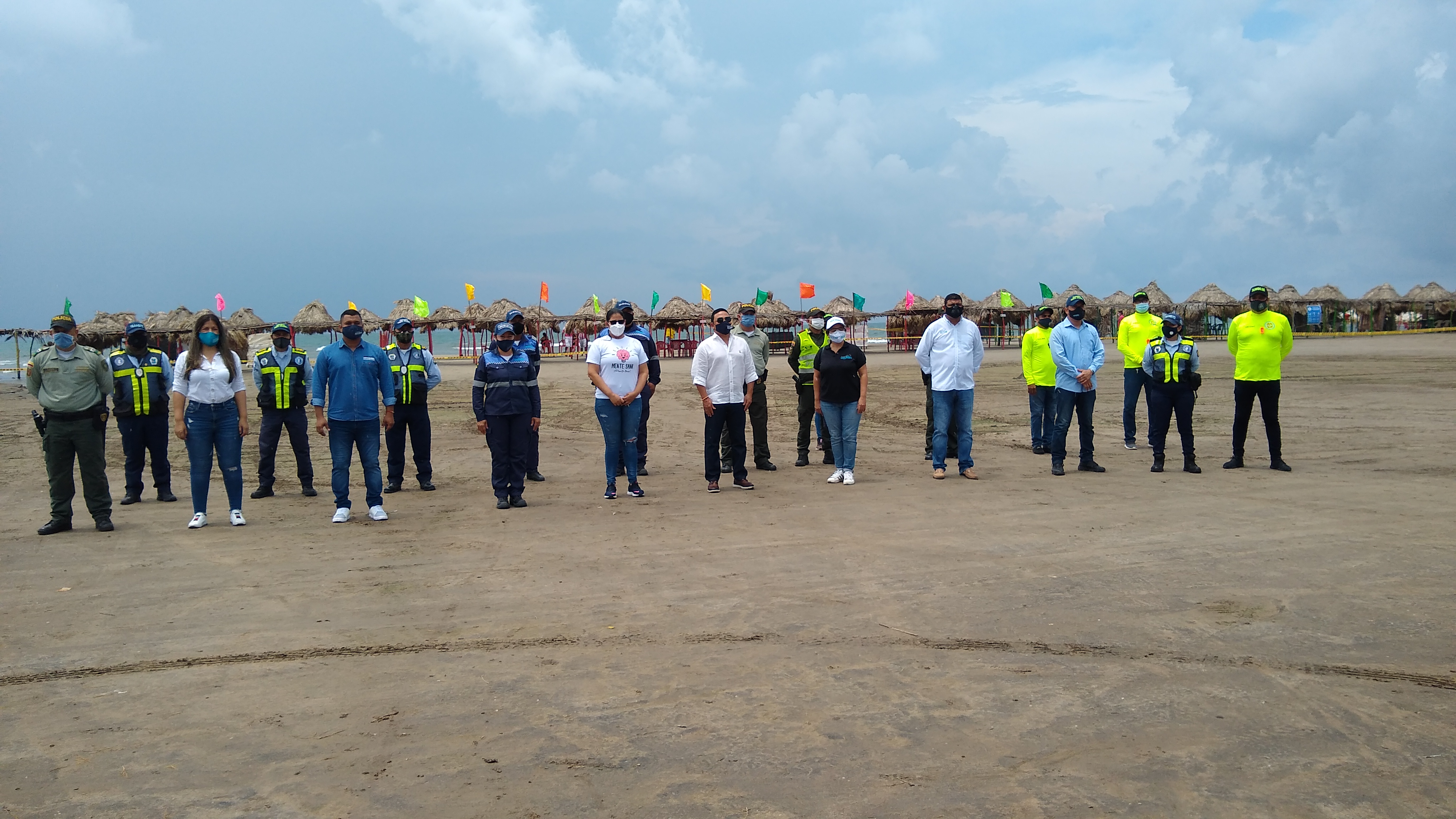Personal del operativo de este fin de semana en playas de Puerto Colombia.