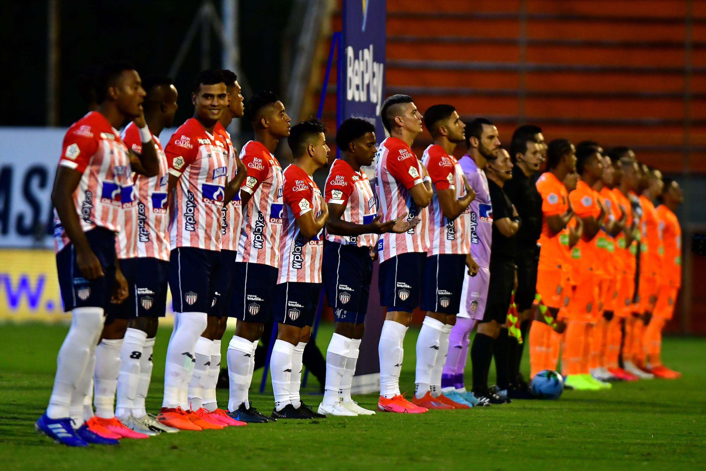 Nóminas titulares de los equipos.