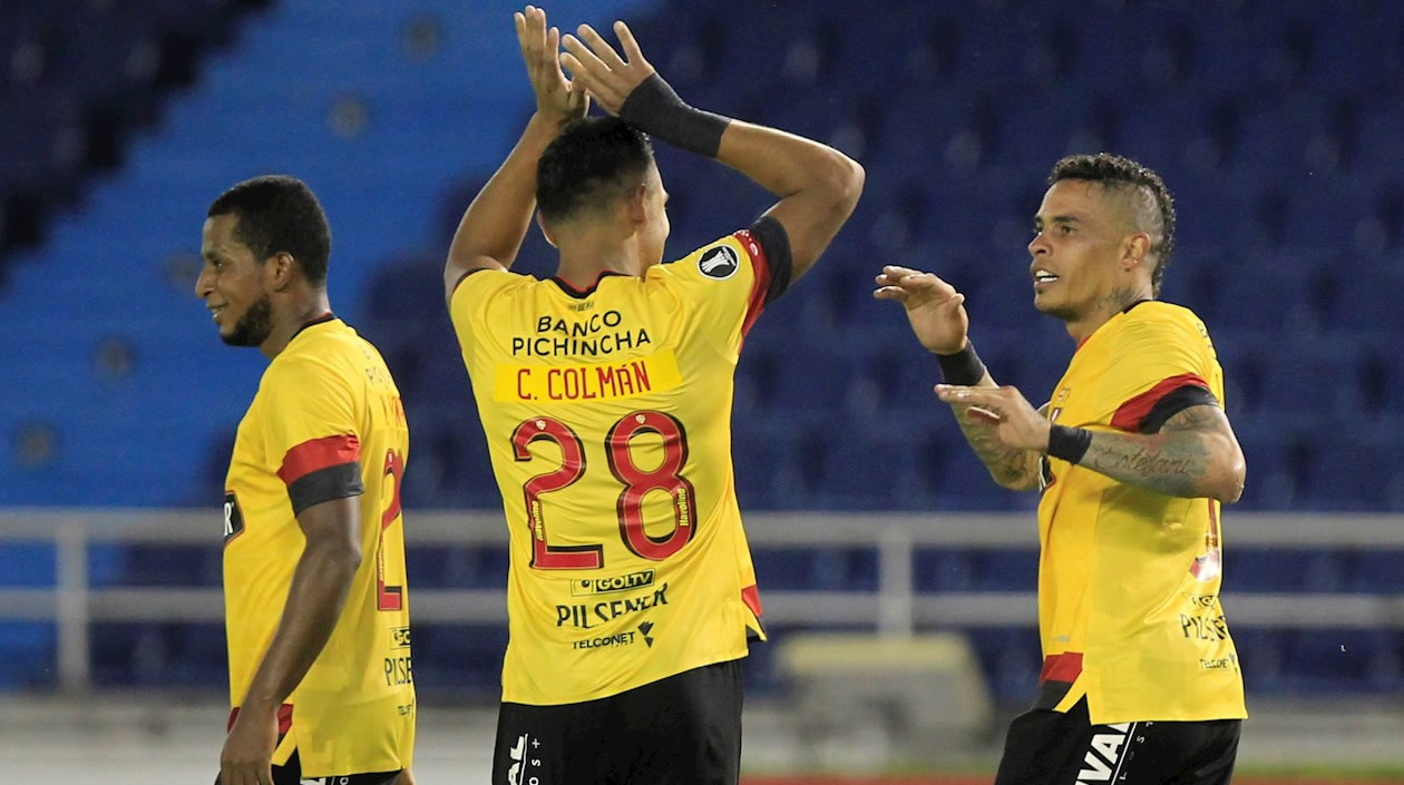 Jonathan Álvez celebrando el segundo gol para la visita.