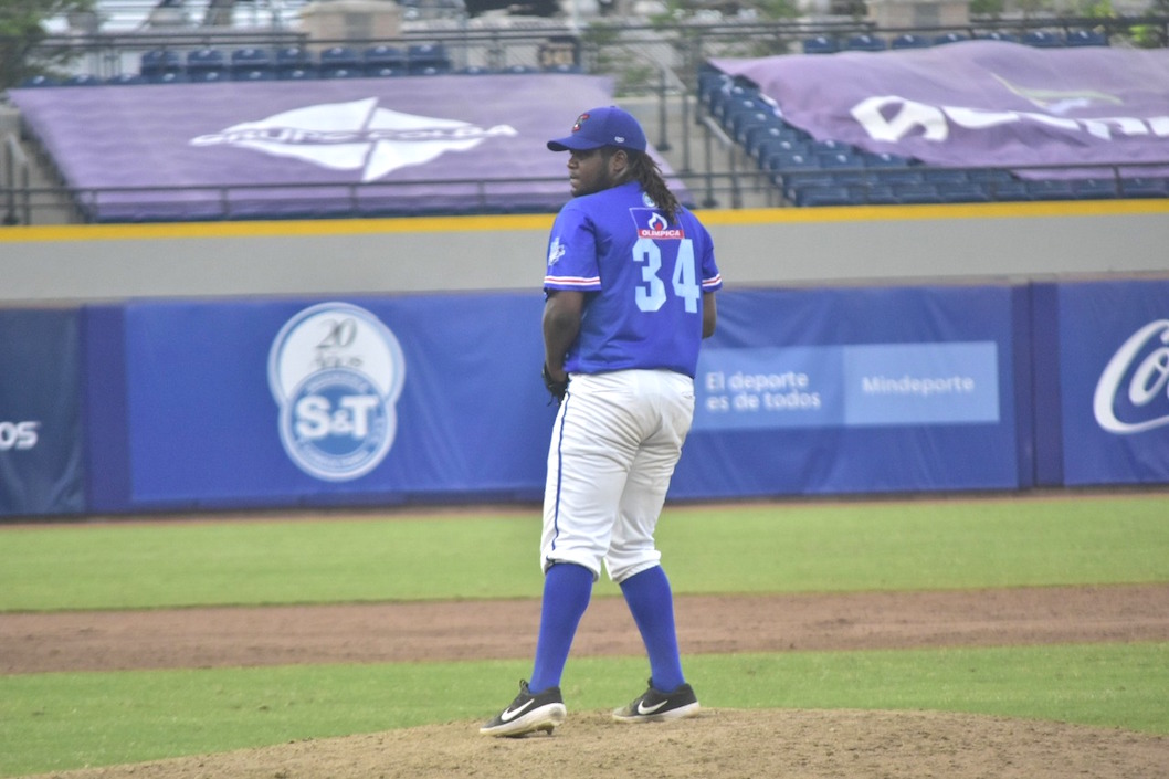 Eduar López ganó su segundo juego de la final. 