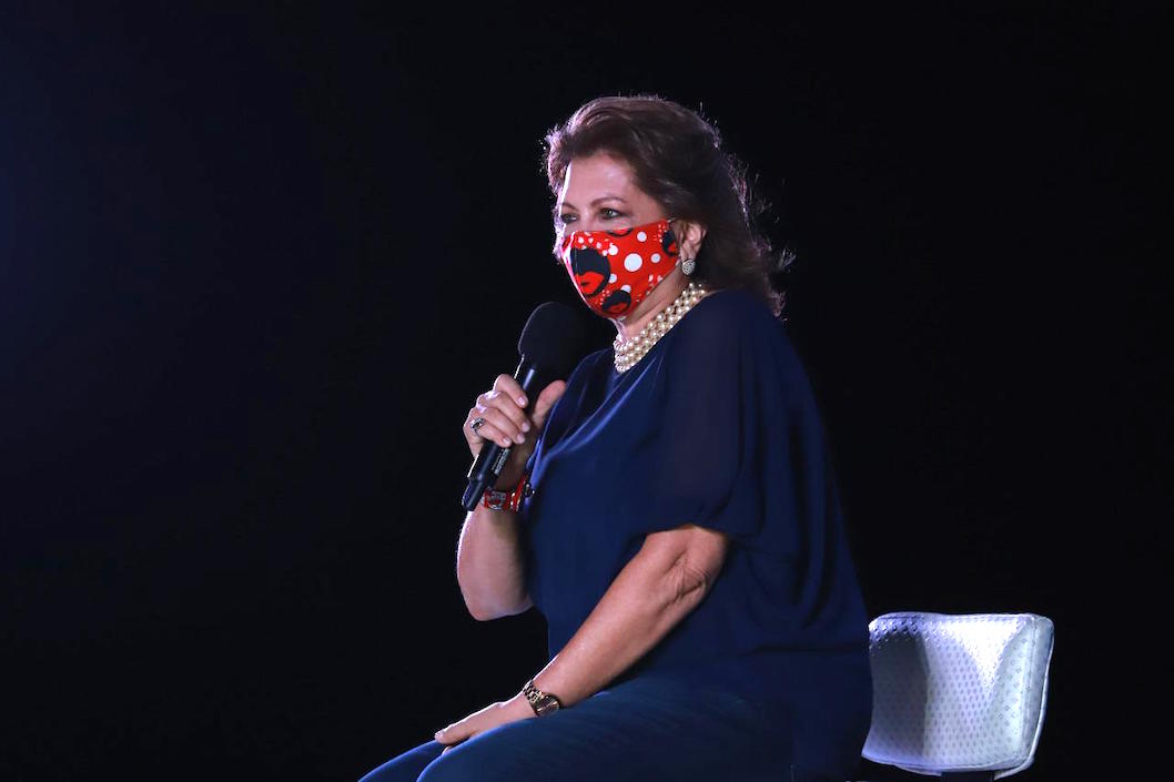 Carla Celia, Gerente de la empresa Carnaval.