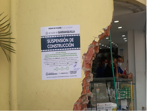 Aviso cierre de centro Comercial