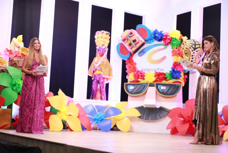 Las Reinas Isabella Chams y Andrea Jaramillo Char.