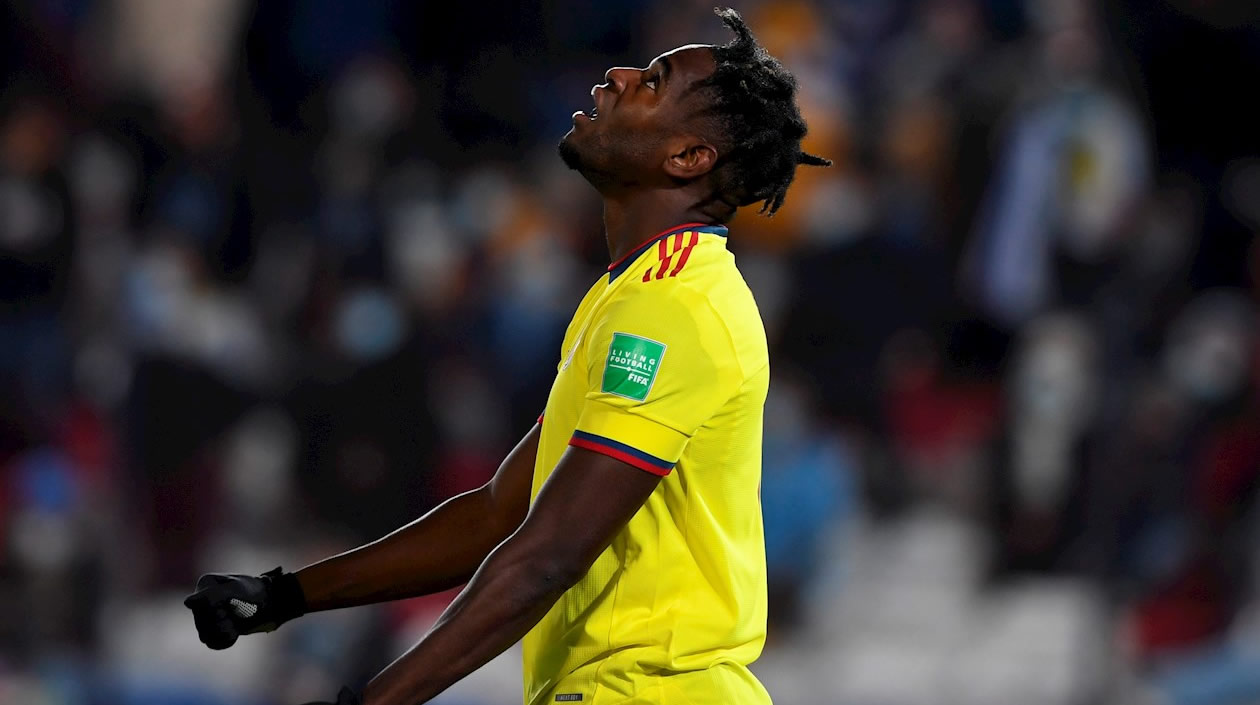 Duván Zapata de Colombia reacciona hoy