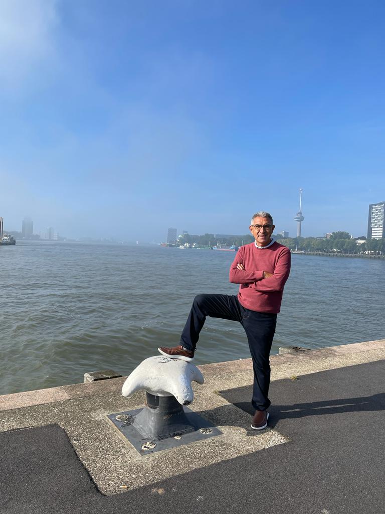 El periodista Jorge Cura en Países Bajos.