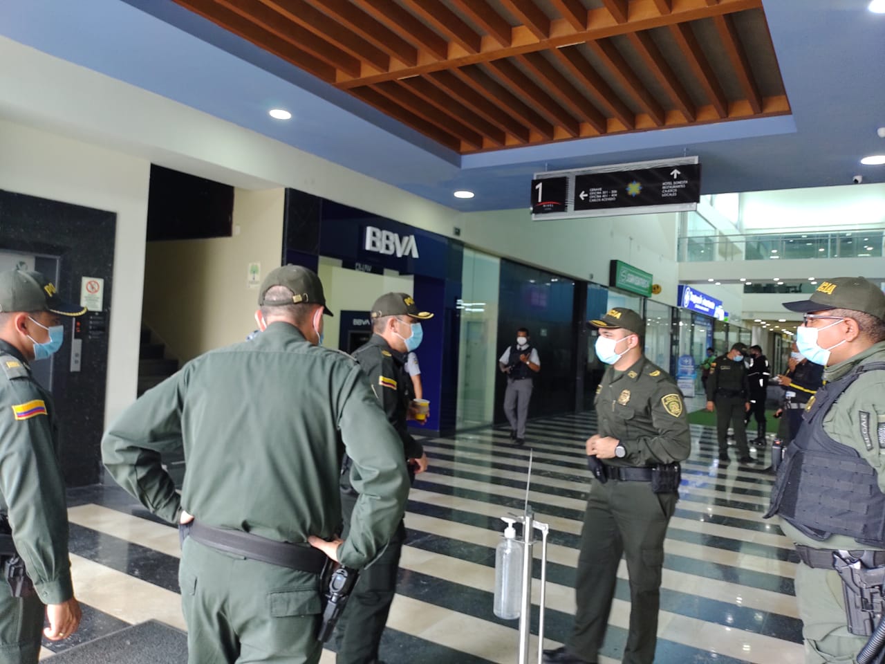 El coronel John Sepúlveda, comandante operativo de la Policía, en el lugar del los hechos. 