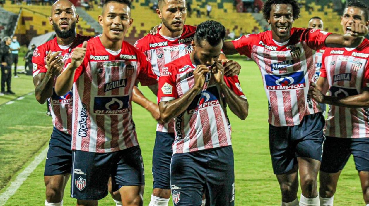Luis 'Cariaco' González celebra el tanto conseguido ante el Bucaramanga.