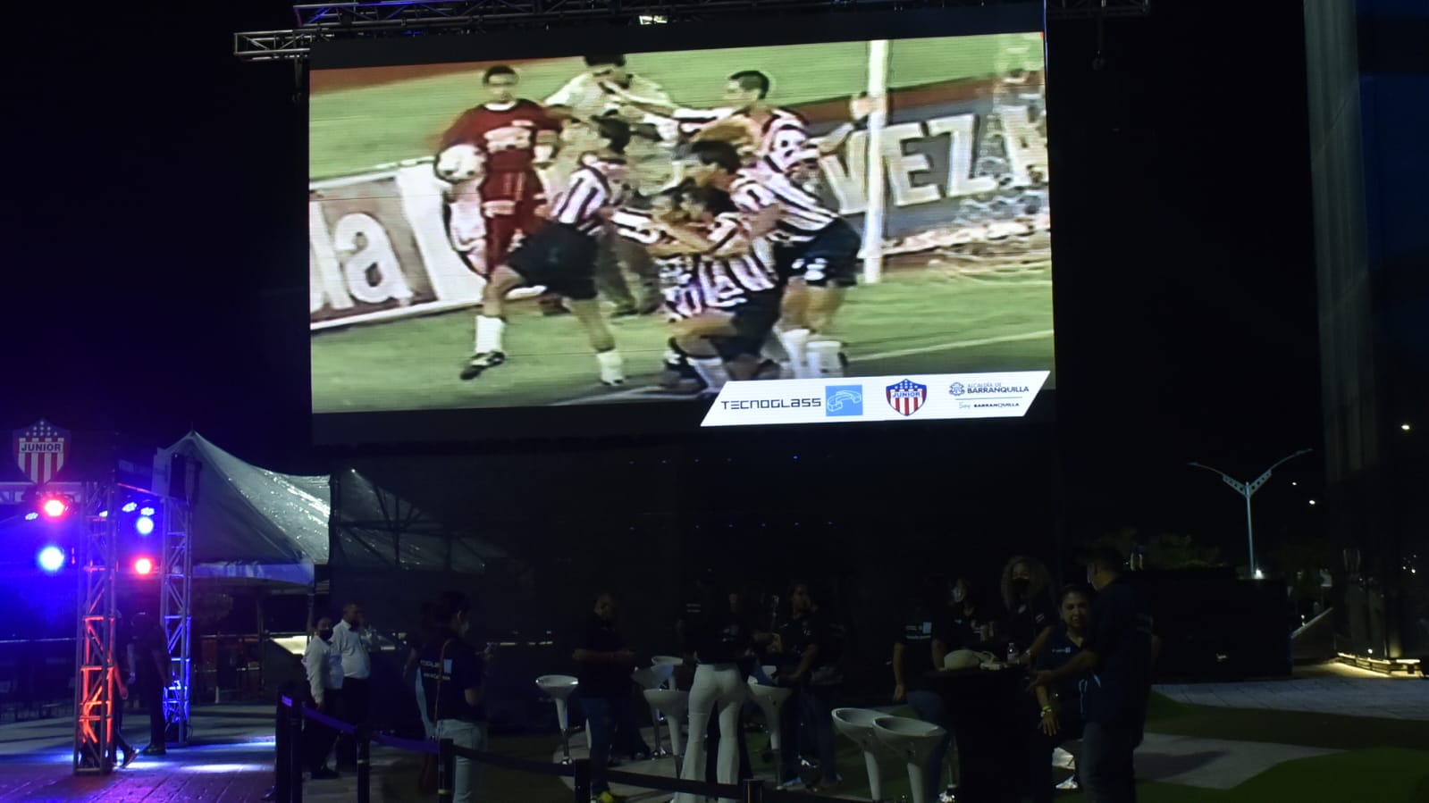 En la inauguración de la Ventana de Campeones se proyectaron videos de Junior.