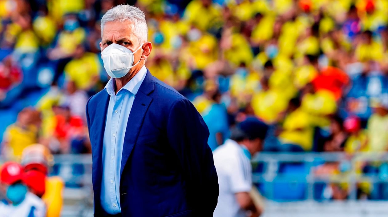 El entrenador Reinaldo Rueda de Colombia