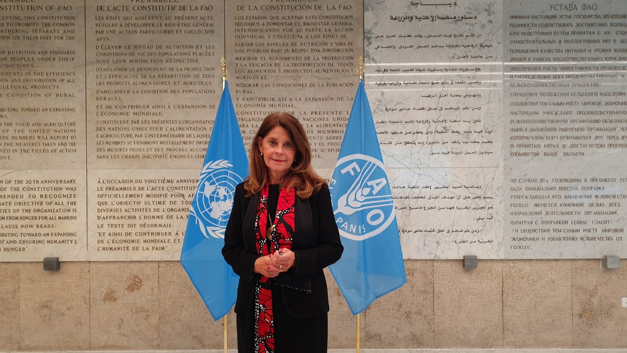 Martha Lucía Ramírez, vicepresidenta de Colombia, después de la reunión con el director de la FAO, Qu Dongyu.