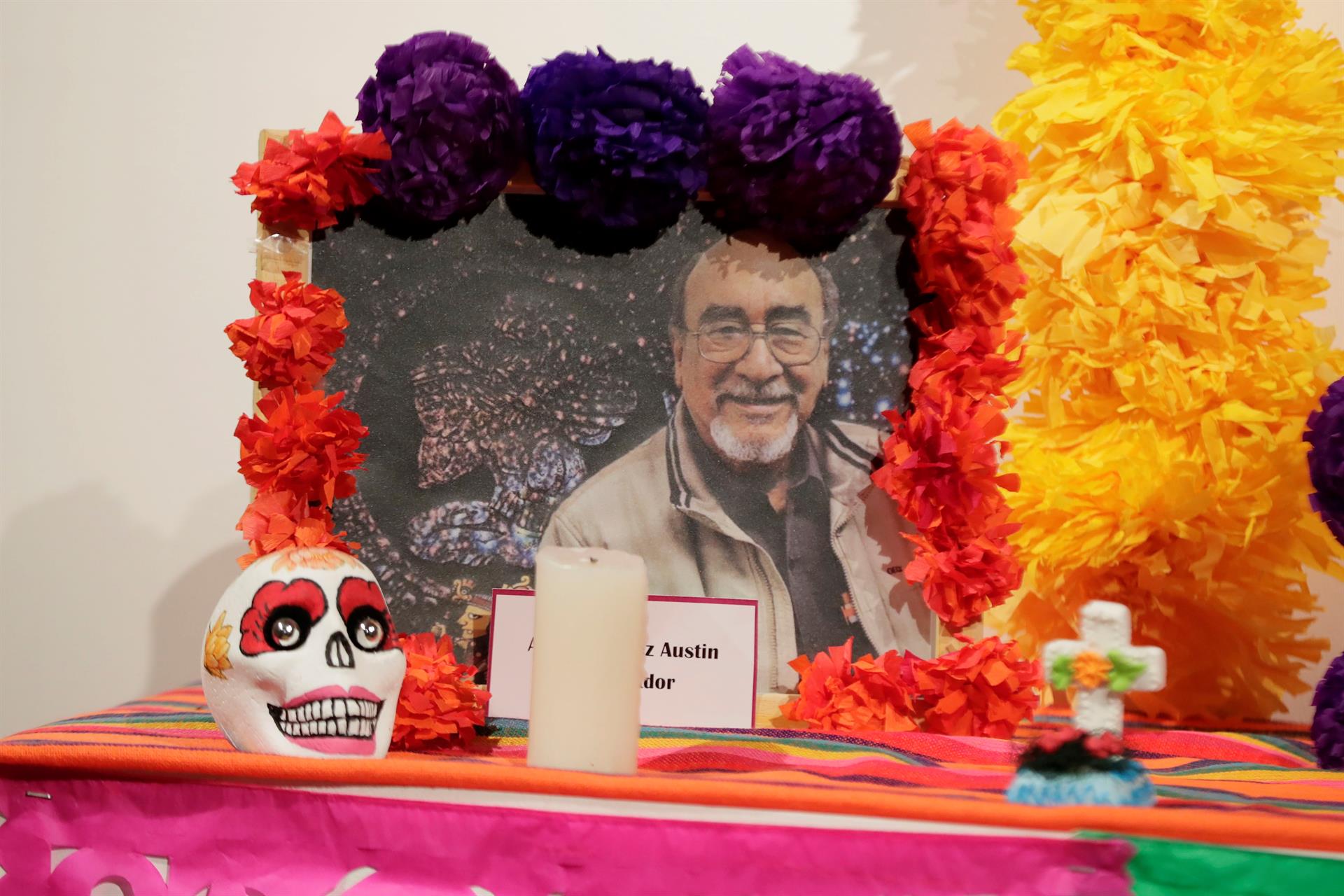 Un familiar muerto homenajeado en el altar. 