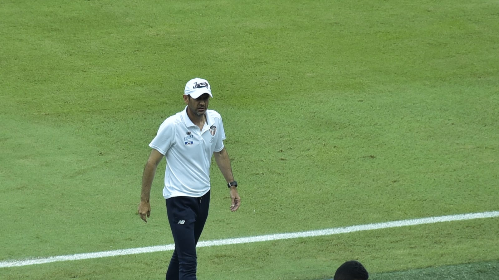 Arturo Reyes, DT del Junior.