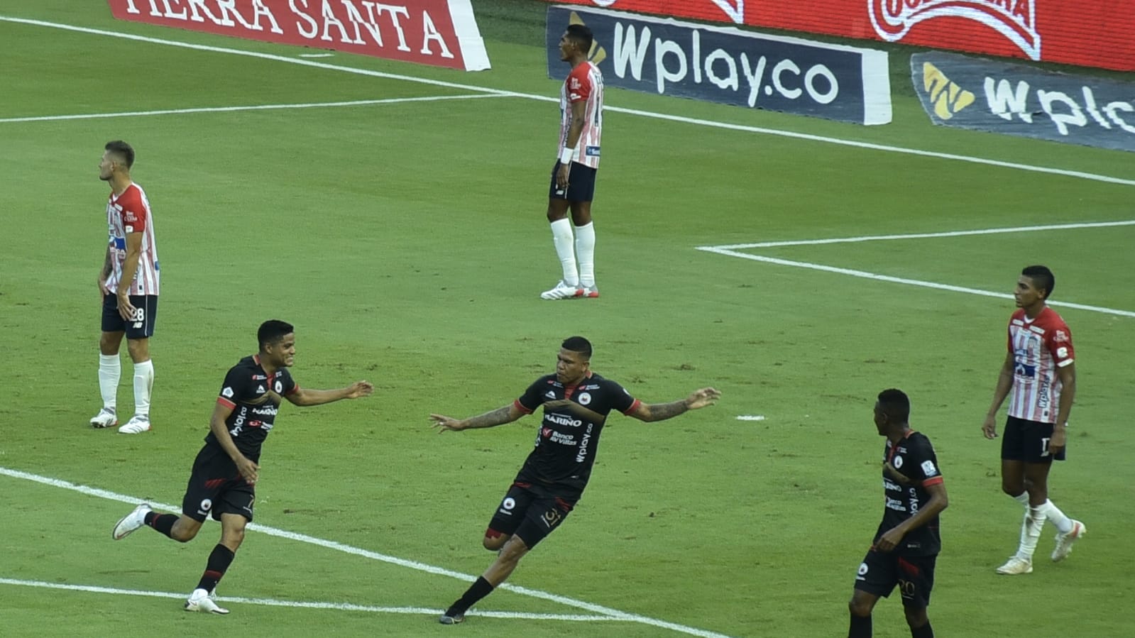 Jugadores de Pasto celebrando el empate 1-1.