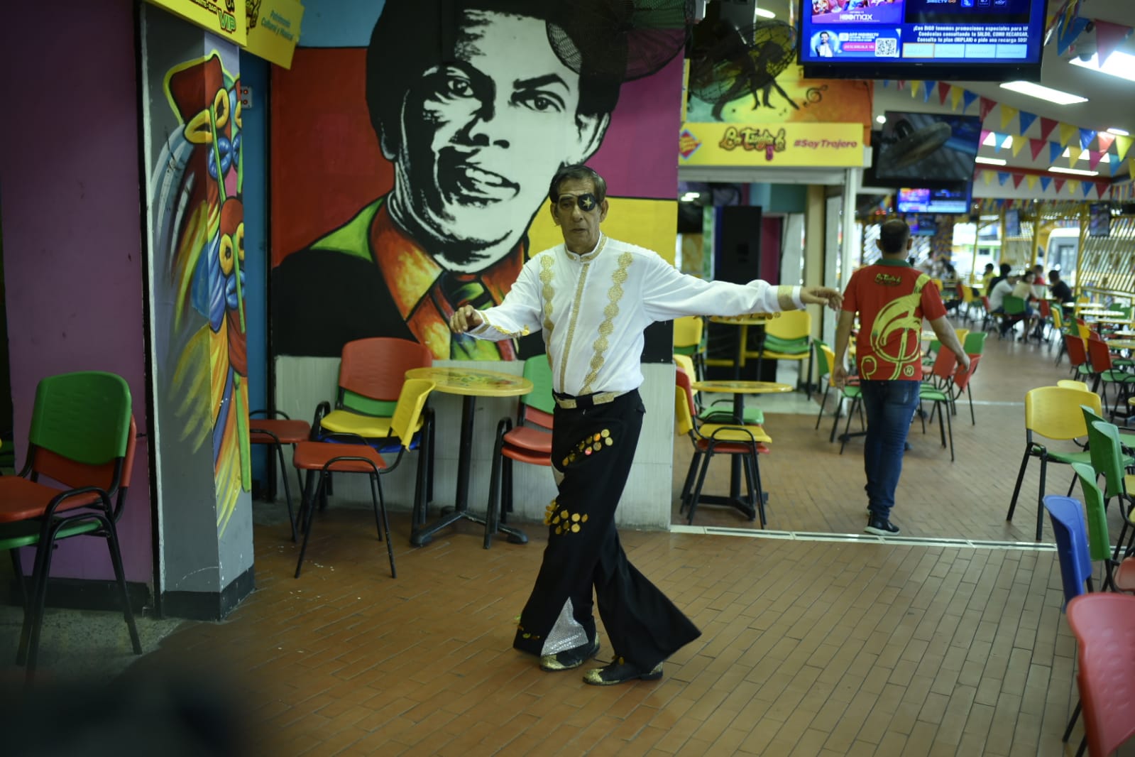 Cristian Mercado ‘Michi Boogaloo’, el bailarín No. 1 de la salsa.
